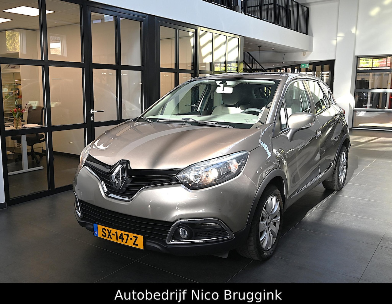Renault Captur - 1.2 TCe automaat Expression *All-in prijs* - AutoWereld.nl