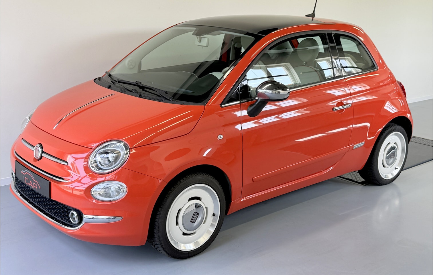 Fiat 500 - 1.2 Anniversario-Carplay-Cruise-Panorama - AutoWereld.nl