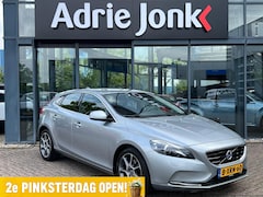 Volvo V40 - 1.6 T2 Momentum | TREKHAAK | STOELVERWARMING | ACHTERUITRIJCAMERA | NAVIGATIE | CRUISE CON