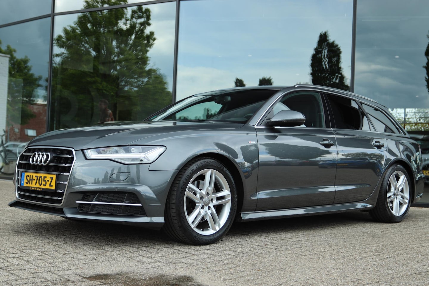 Audi A6 Avant - 1.8 TFSI S-LINE ULTRA ADVANCE SPORT AUT. | CARPLAY | AFN. TREKHAAK | NAVI | LED | STOELVER - AutoWereld.nl