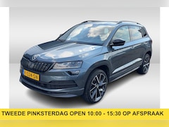 Skoda Karoq - 1.5 TSI ACT Sportline Business / Camera / CarPlay / Keyless / 19'' / Stoel+Stuurverwarming