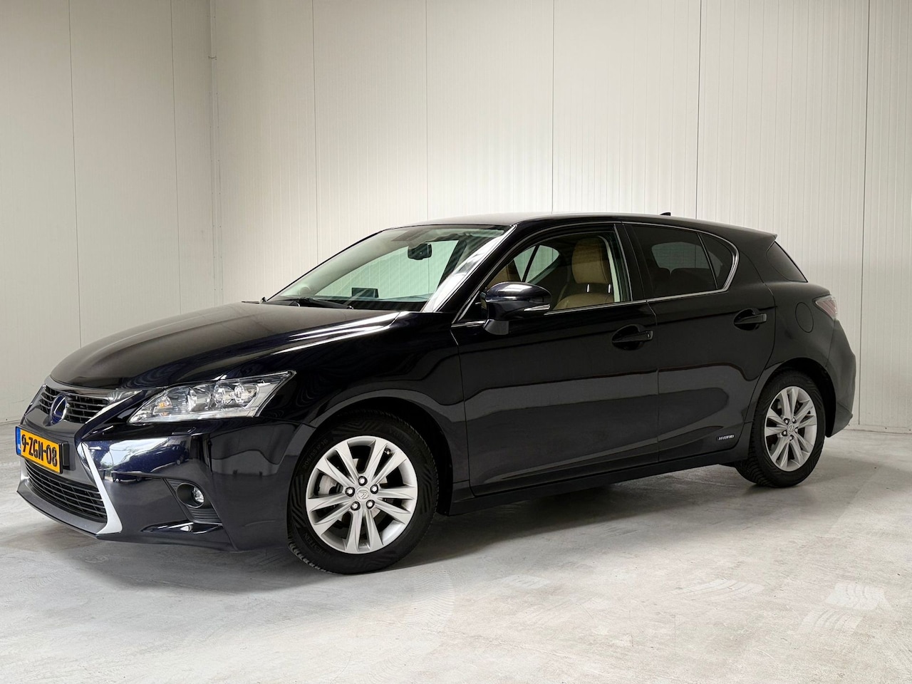 Lexus CT 200h - Luxury Line|Xenon|Leder|Led|Memory| - AutoWereld.nl