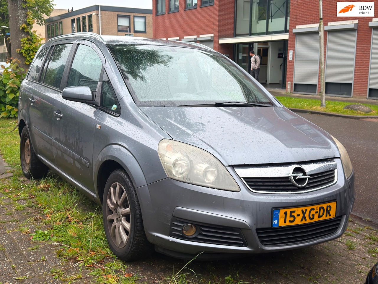 Opel Zafira - 1.8 Cosmo 7-PERSOONS | INRUILKOOPJE | HANDEL/EXPORT - AutoWereld.nl