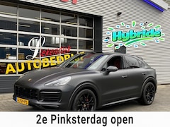 Porsche Cayenne Coupé - 3.0 E-Hybrid 463PK - Matt Zwart I Panorama dak I Leer I Navigatie en nog veel Meer