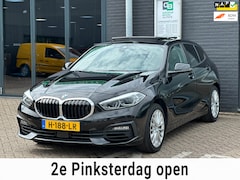 BMW 1-serie - 118i Executive Edition/PANO-DAK/NAVI/CARPLAY/LED/NL AUTO NAP