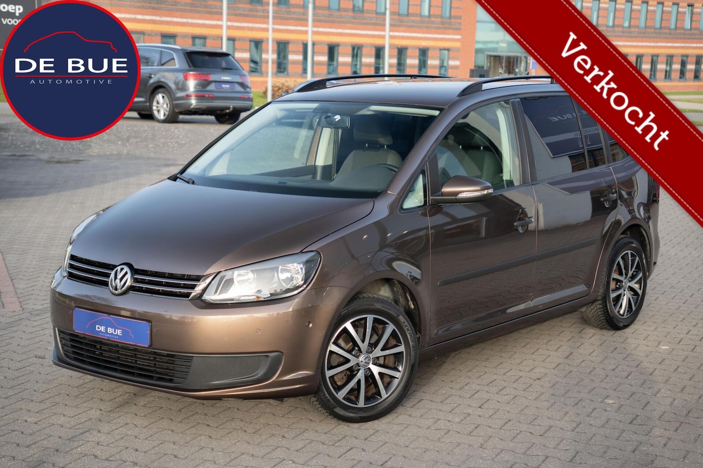 Volkswagen Touran - 1.2 TSI|6 BAK|Trekhaak|All-Season|Cruise|Clima|sofix|Javabruin Metallic|PDC|Perfect Onderh - AutoWereld.nl