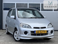 Daihatsu Young RV - 1.3-16V S | NAP | PANO | LICHTMETALEN VELGEN