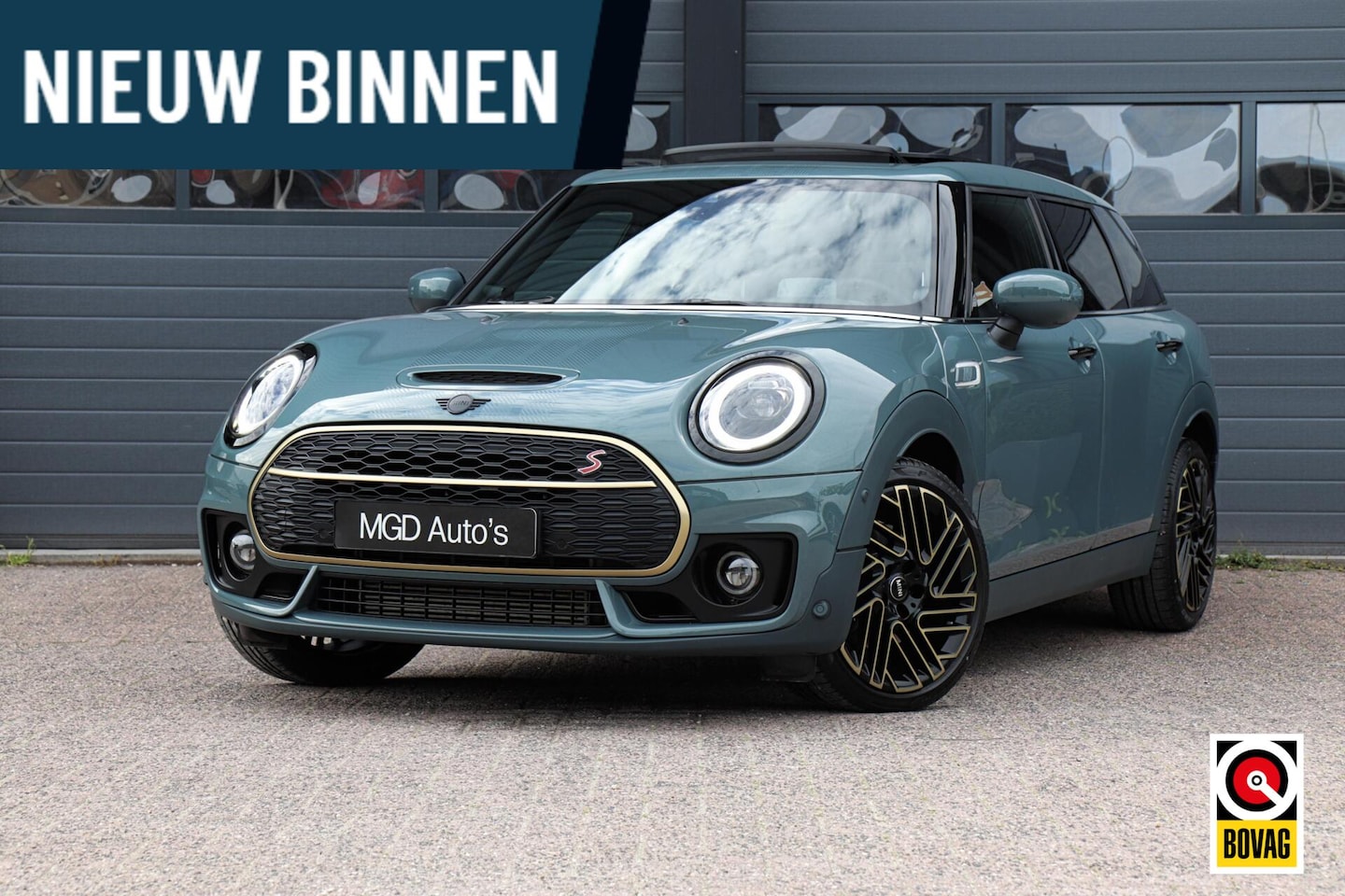 MINI Clubman - 2.0 Cooper S JCW |LED|PANO|HARMAN-KARDON|HUD|MEMORY|KEYLESS|ACC|STOELVERW - AutoWereld.nl