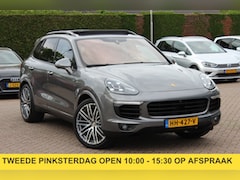 Porsche Cayenne - 3.0 S E-Hybrid / Full option / NL Auto / Trekhaak / Panoramadak / 360Camera / Luchtvering