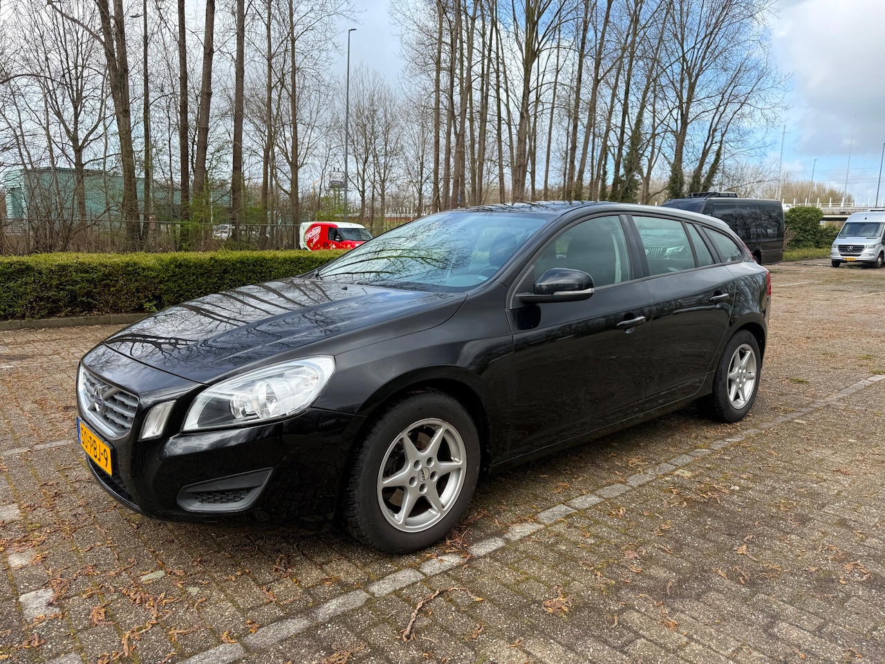 Volvo V60 - 1.6 T3 Cruise PDC Airco - AutoWereld.nl