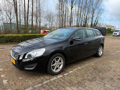 Volvo V60 - 1.6 T3 Cruise PDC Airco