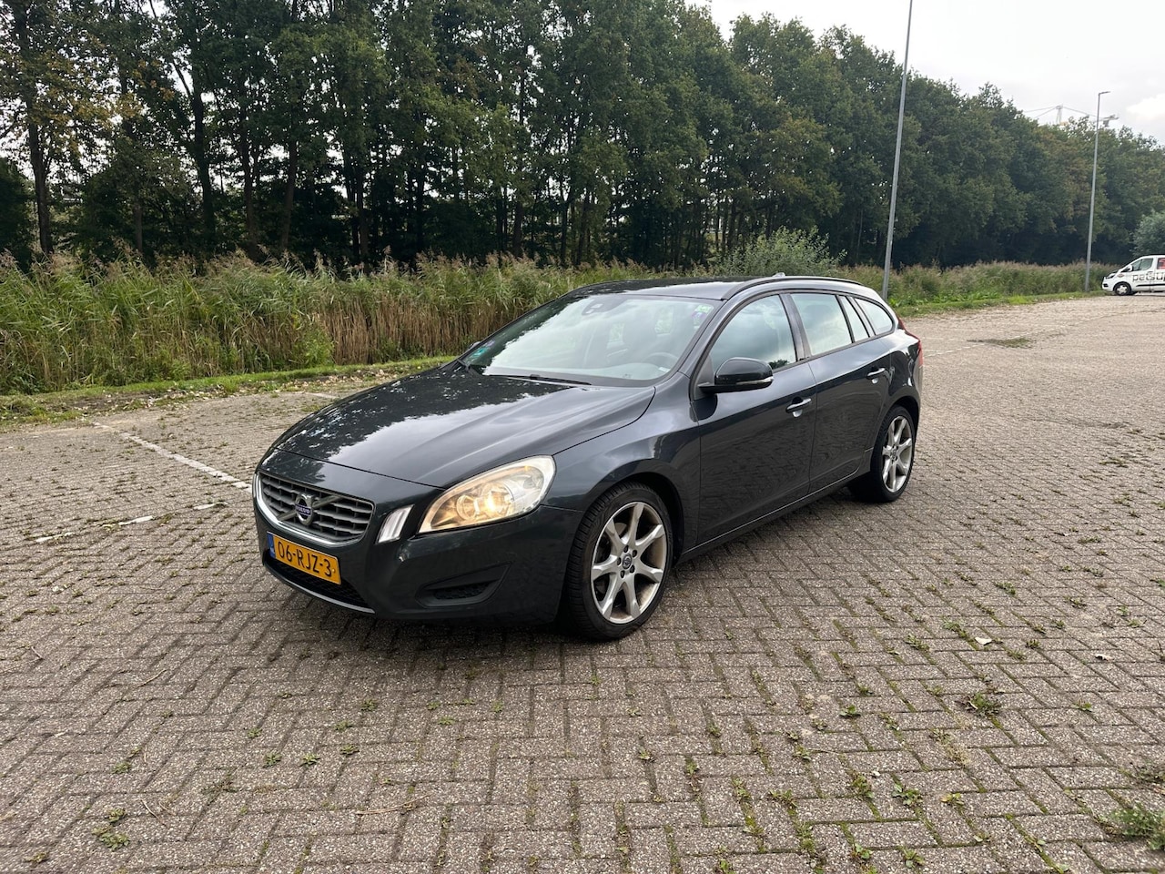 Volvo V60 - 1.6 T3 Kinetic Airco Cruise NAVI - AutoWereld.nl