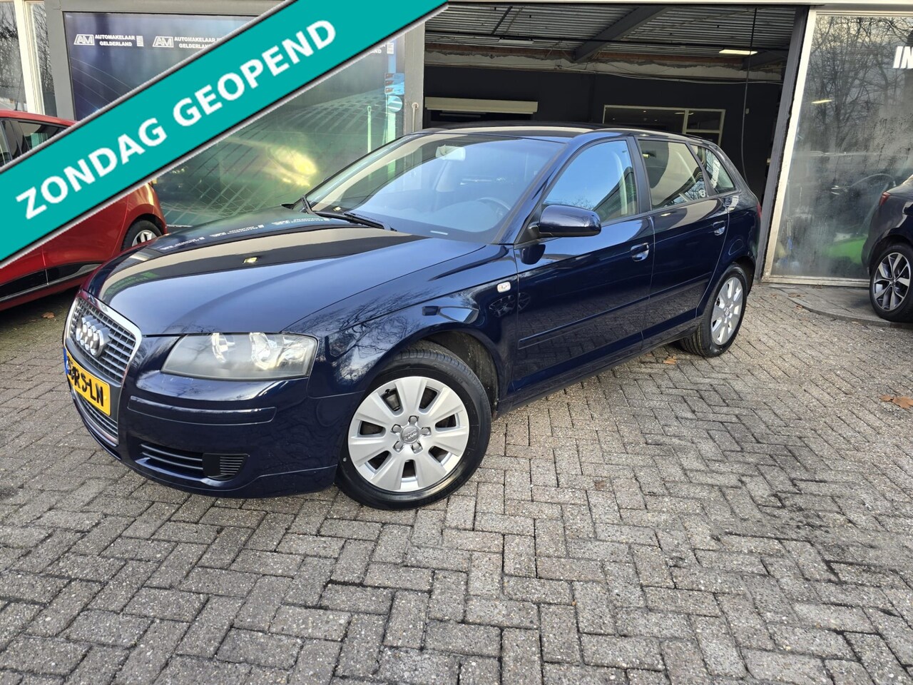 Audi A3 Sportback - 1.6 FSI Attraction | NIEUWE APK | AIRCO | 4x NW BANDEN | LMV | ELEC PAKKET | - AutoWereld.nl