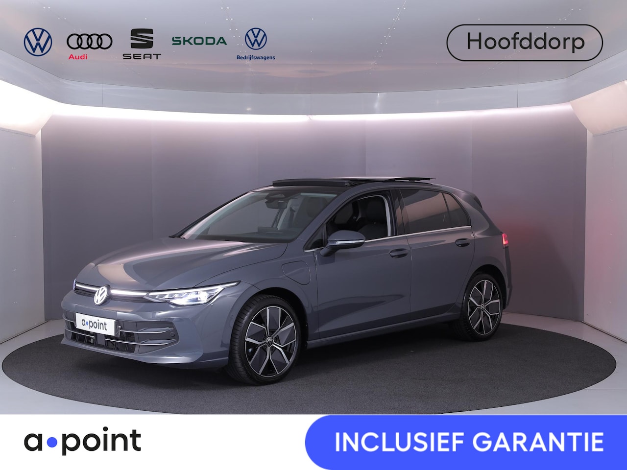 Volkswagen Golf - 1.5 eHybrid Style Edition 204 pk Automaat (DSG) | Verlengde garantie | Navigatie | Panoram - AutoWereld.nl