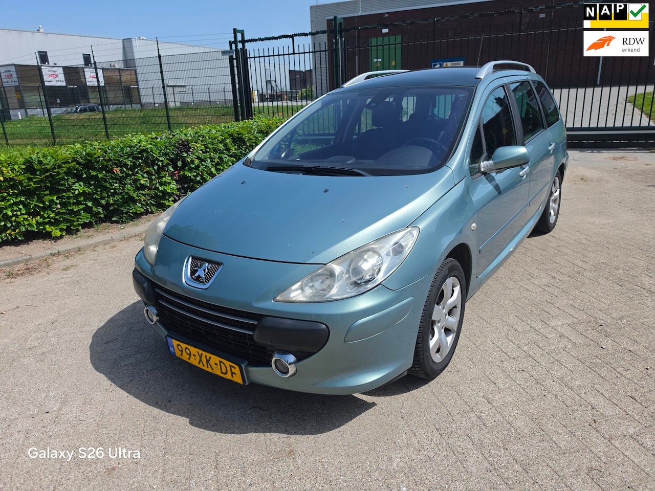 Peugeot 307 SW - 2.0-16V XSi AUTOMAAT PANO 7 PERSOONS! - AutoWereld.nl