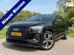 Audi Q4 e-tron - 35 Advanced edition 55 kWh / Clima / Navi / ACC / Camera / Stoelverwarming / NL Auto van 1