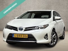 Toyota Auris - 1.8 Hybrid Sport Automaat (NAVIGATIE, CAMERA, STOELVERWARMING, SPORTSTOELEN, LM VELGEN, KE