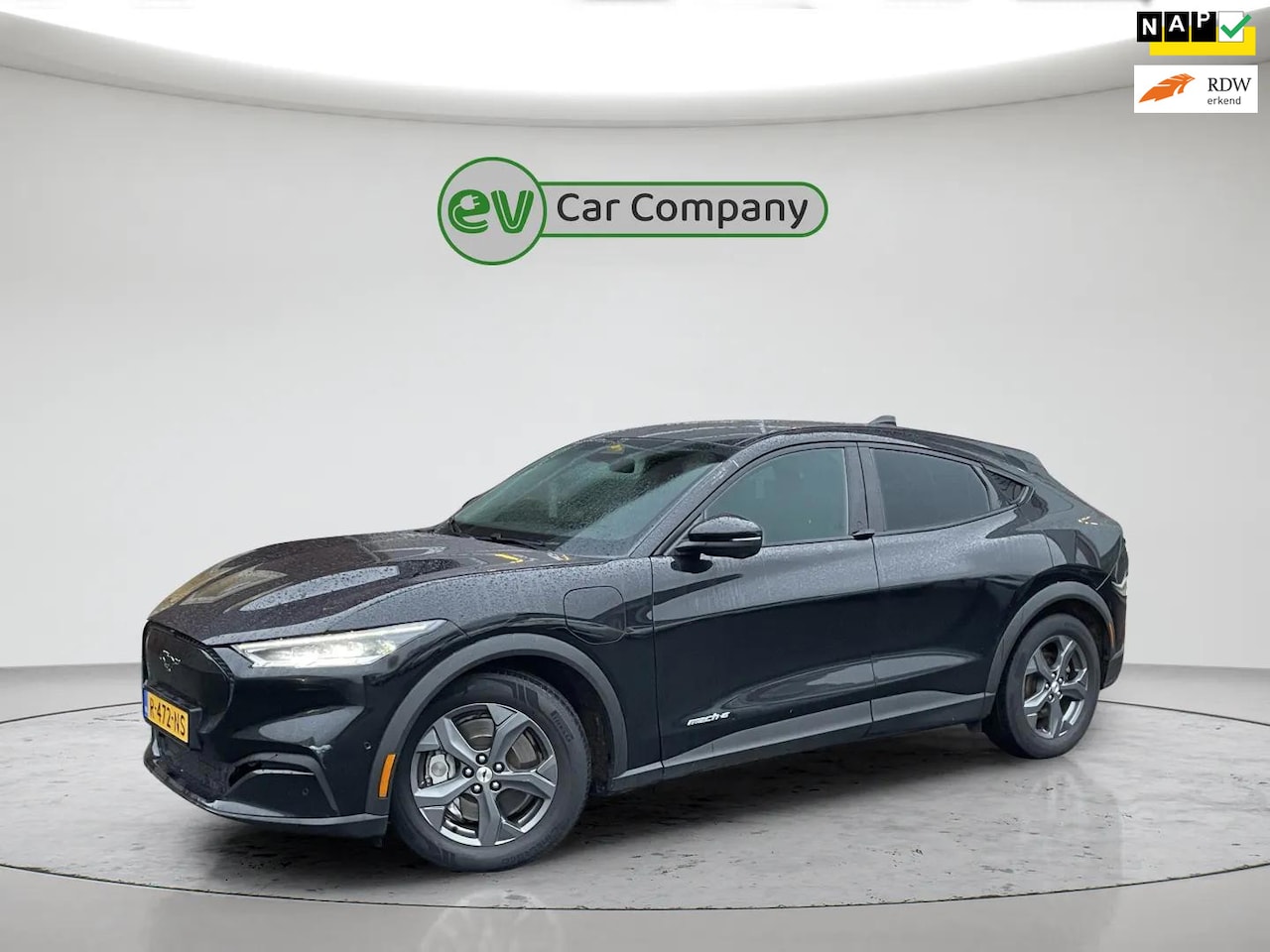 Ford Mustang Mach-E - RWD 75 kWh | SOH 82% | Leder | Camera | Marge | B&O Sound | Navigatie | CarPlay | Stoel en - AutoWereld.nl