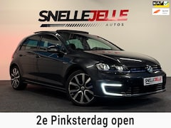 Volkswagen Golf - 1.4 TSI GTE|PANO|PDC|STARTSTOP|GOED ONDERHOUDEN|