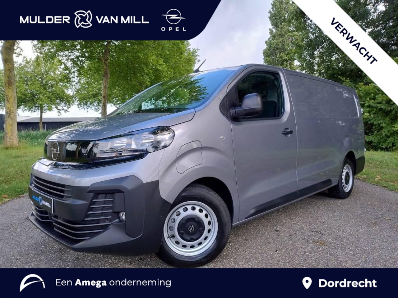 Opel Vivaro Electric - L3 75 kWh 136pk | 8 jaar garantie | 0% financial lease | Houten afwerking laadruimte | NAV - AutoWereld.nl