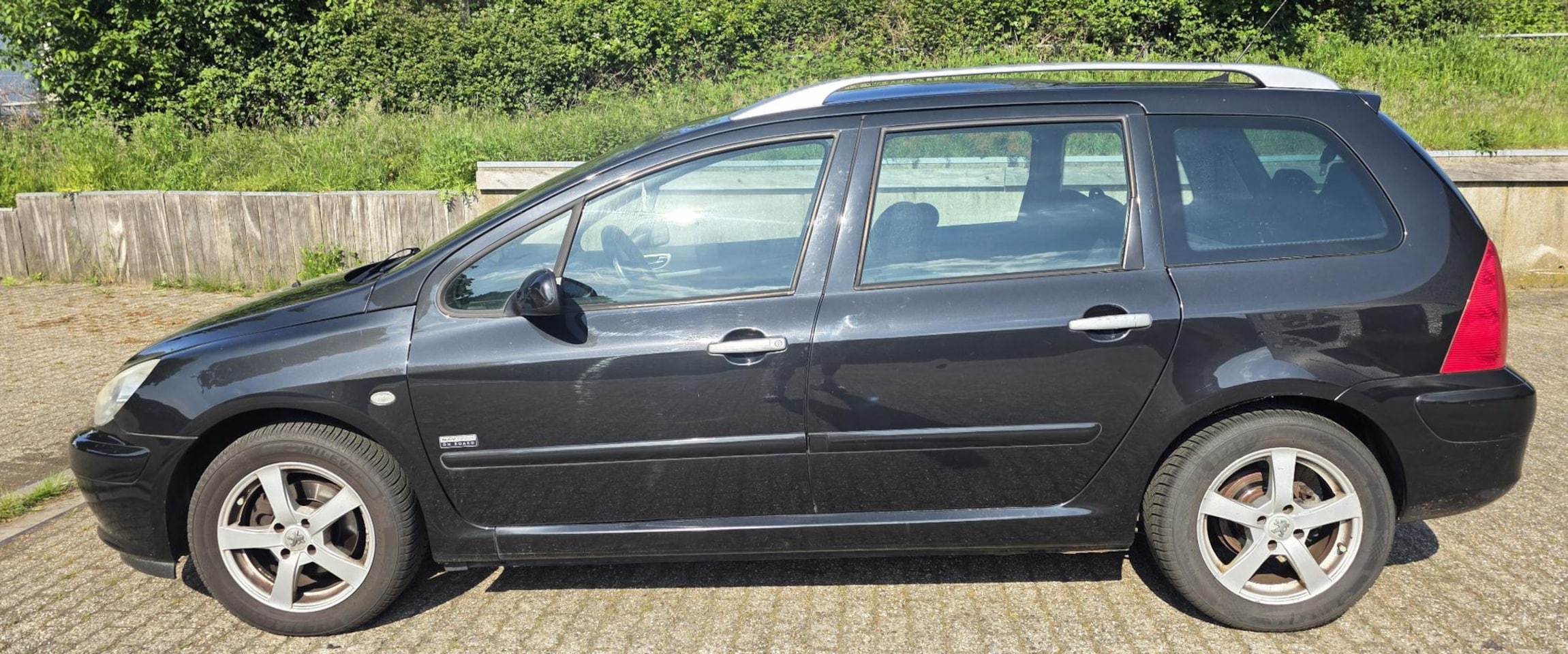 Peugeot 307 SW - 1.6 16V Navtech **7PERS-CLIMA-NAVI** - AutoWereld.nl