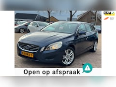 Volvo V60 - 1.6 T4 Momentum AUTOMAAT NAVI CRUISE APK