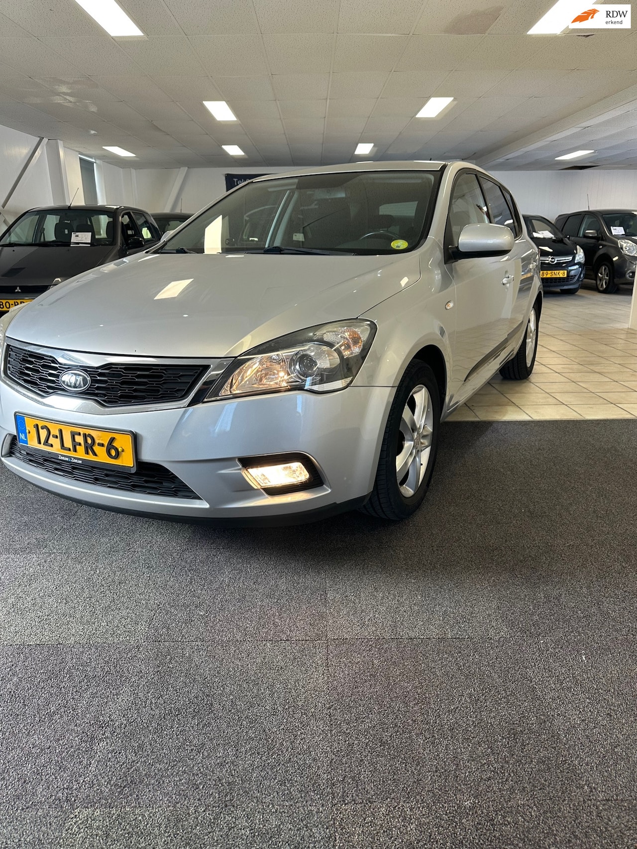 Kia Cee'd - ,2de eigenaar ,NAP 1.4 CVVT Seven - AutoWereld.nl
