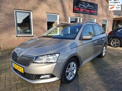 Skoda Fabia Combi - 1.0 TSI Style. 1ste eigenaar, dealer onderhouden. O.a. trekhaak, luxe bekleding, bluetooth