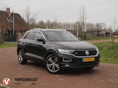 Volkswagen T-Roc - 1.5 TSI Sport Business R | 2X R-Line | Sfeerverlichting | Trekhaak | Digital Cockpit | Aut