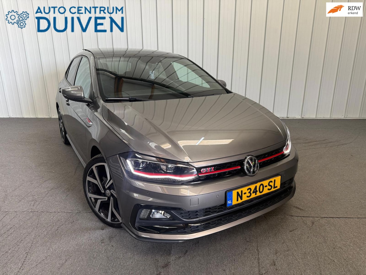 Volkswagen Polo - 2.0 GTI | 300 PK | DSG| PANO| BOMVOL - AutoWereld.nl