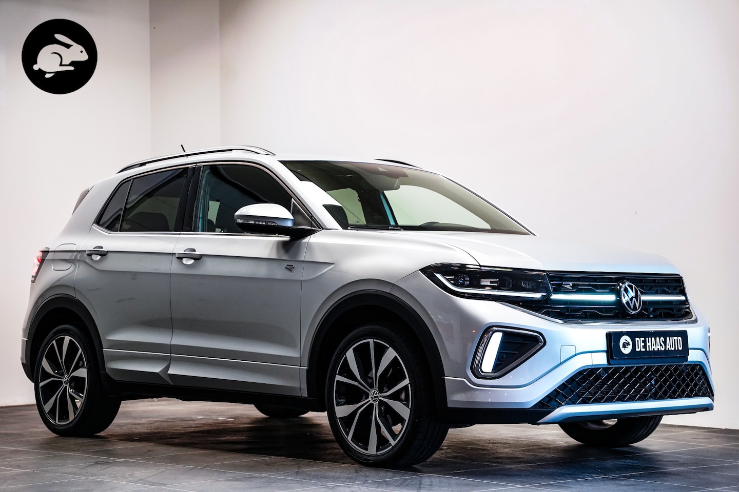 Volkswagen T-Cross - 2x R-Line|Camera|18 inch|Acc|Matrix led - AutoWereld.nl