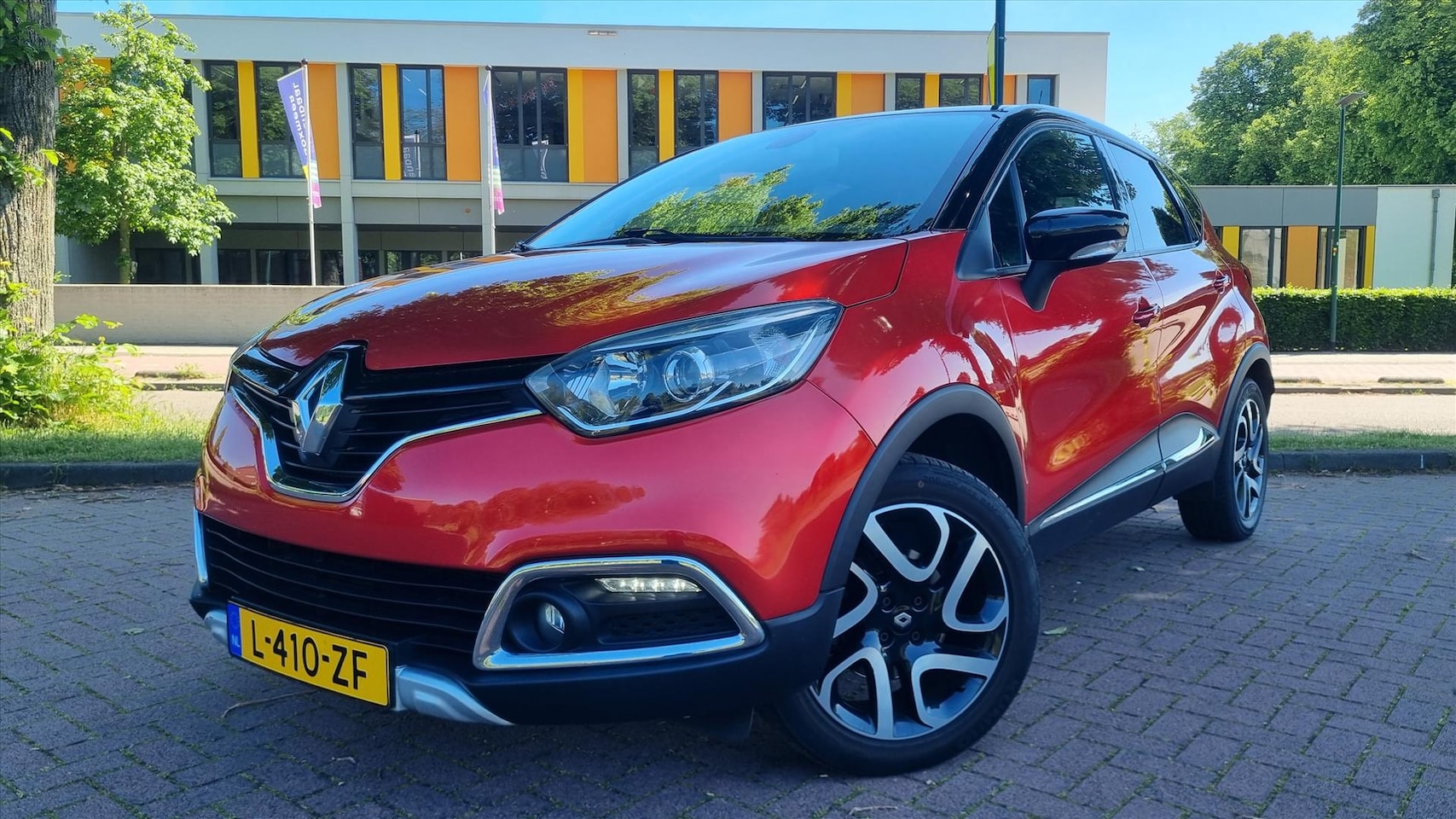 Renault Captur - 1.2TCe Automaat Helly Hansen Trekhaak - AutoWereld.nl