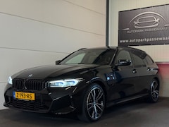 BMW 3-serie Touring - 320e M-Pakket Pano, Cruise Control, Apple Carplay, Trekhaak, LED, Sfeerverlichting, Elek S