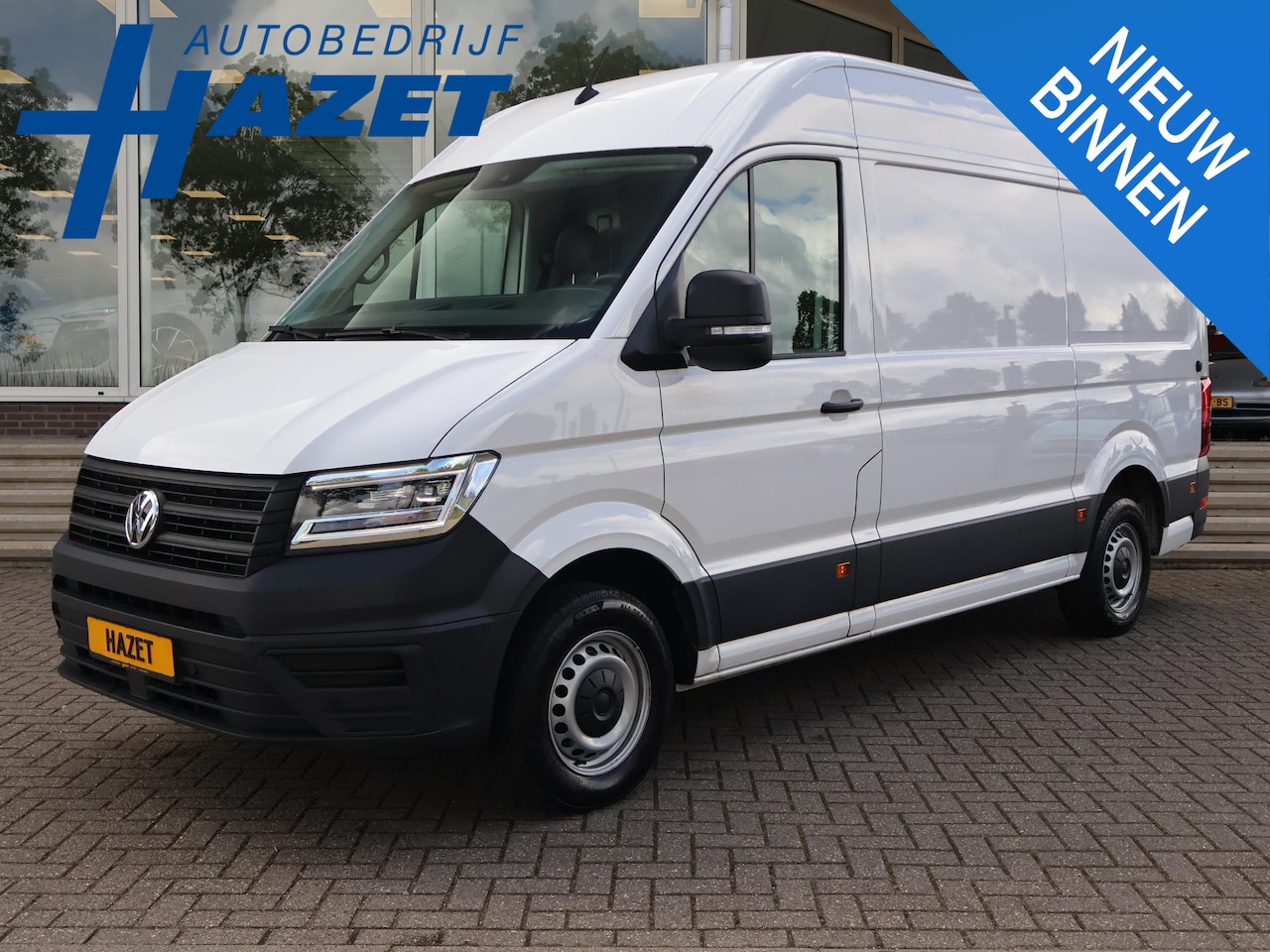 Volkswagen Crafter - 35 2.0 TDI 177 PK AUT. L3H3 + 3000 KG TREKHAAK | ADAPTIVE CRUISE | LED | CAMERA | CARPLAY - AutoWereld.nl