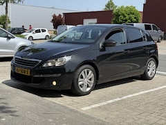 Peugeot 308 - 1.6 BlueHDi 120PK Hatchback Pano Camera Clima