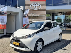 Toyota Aygo - 1.0 VVT-i x-now AIRCO NL-AUTO