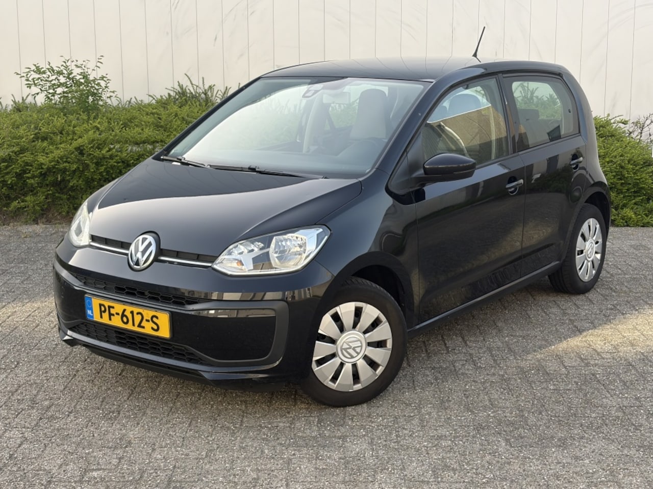 Volkswagen Up! - 1.0 BMT move up | 5 drs | bluethoot | - AutoWereld.nl
