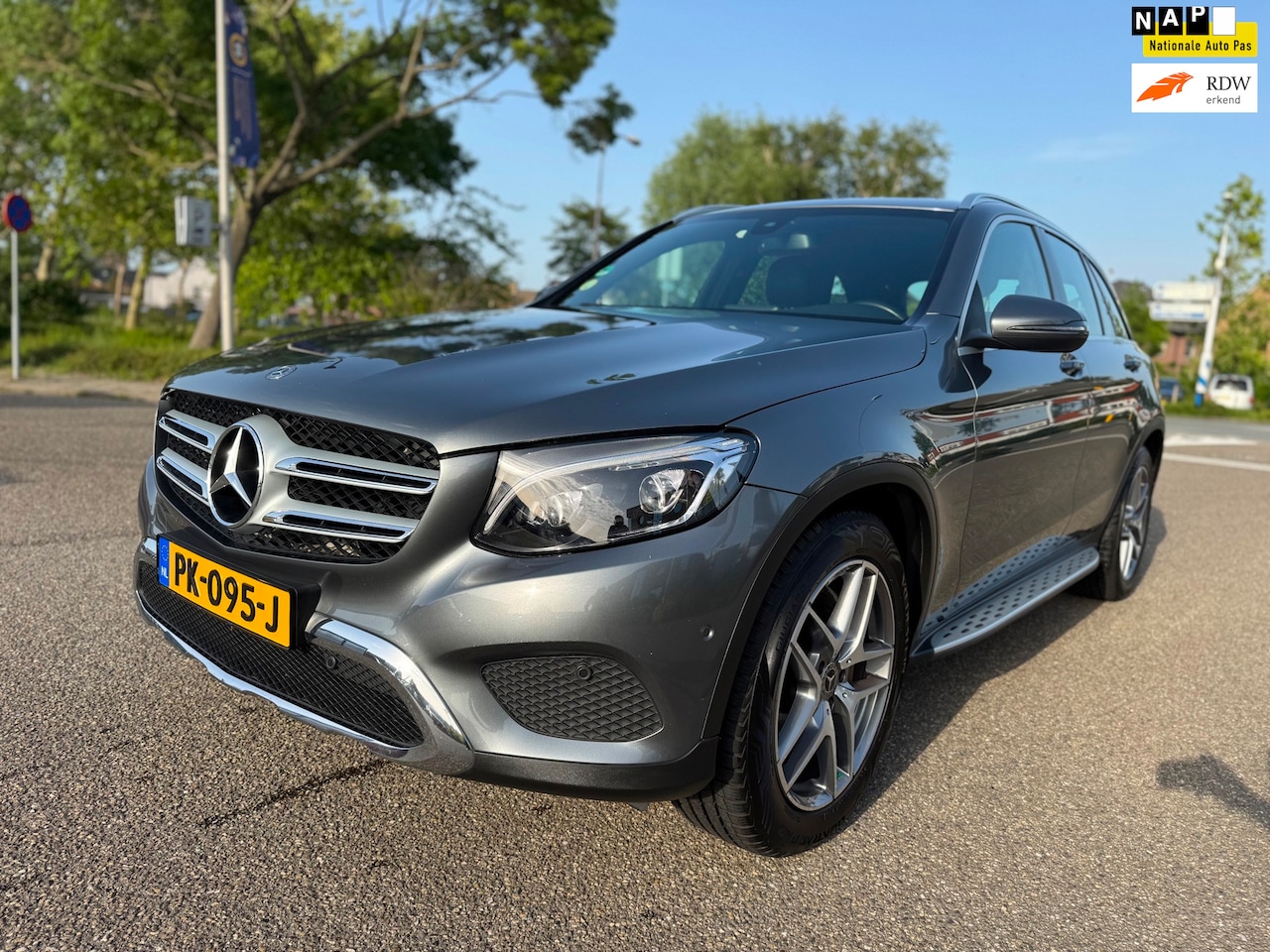 Mercedes-Benz GLC-klasse - 220 d 4MATIC Business Solution / automaat / airco / cruise.control / leder / pdc / trekhaa - AutoWereld.nl