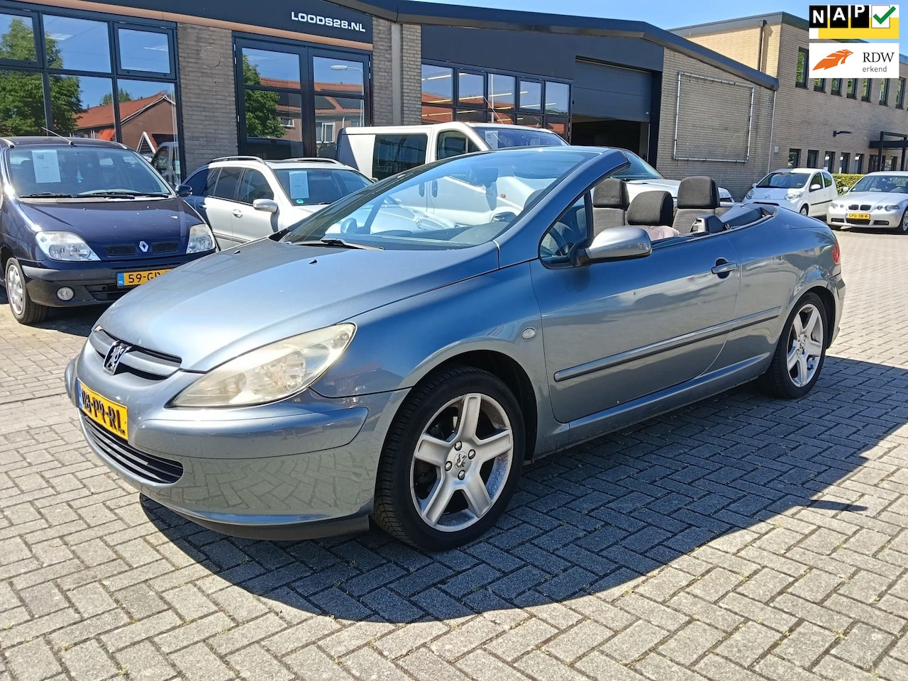 PEUGEOT 307
