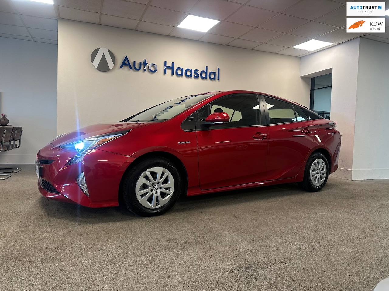 Toyota Prius - 1.8 Aspiration|1E EIGENAAR|TREKHAAK|BTW-AUTO!! - AutoWereld.nl