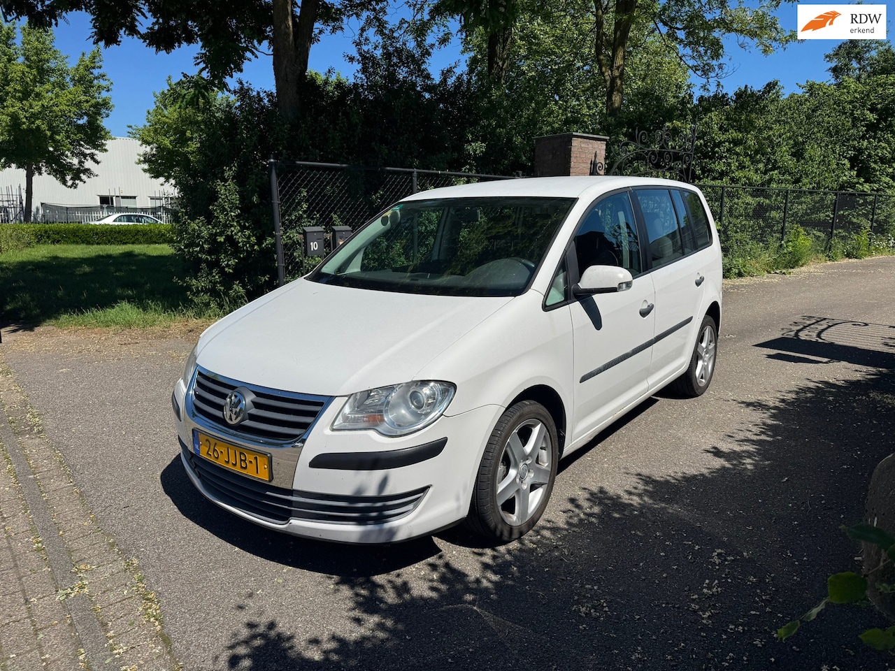 Volkswagen Touran - 1.9 TDI automaat / 5pers / airco / export/meeneemprijs! - AutoWereld.nl