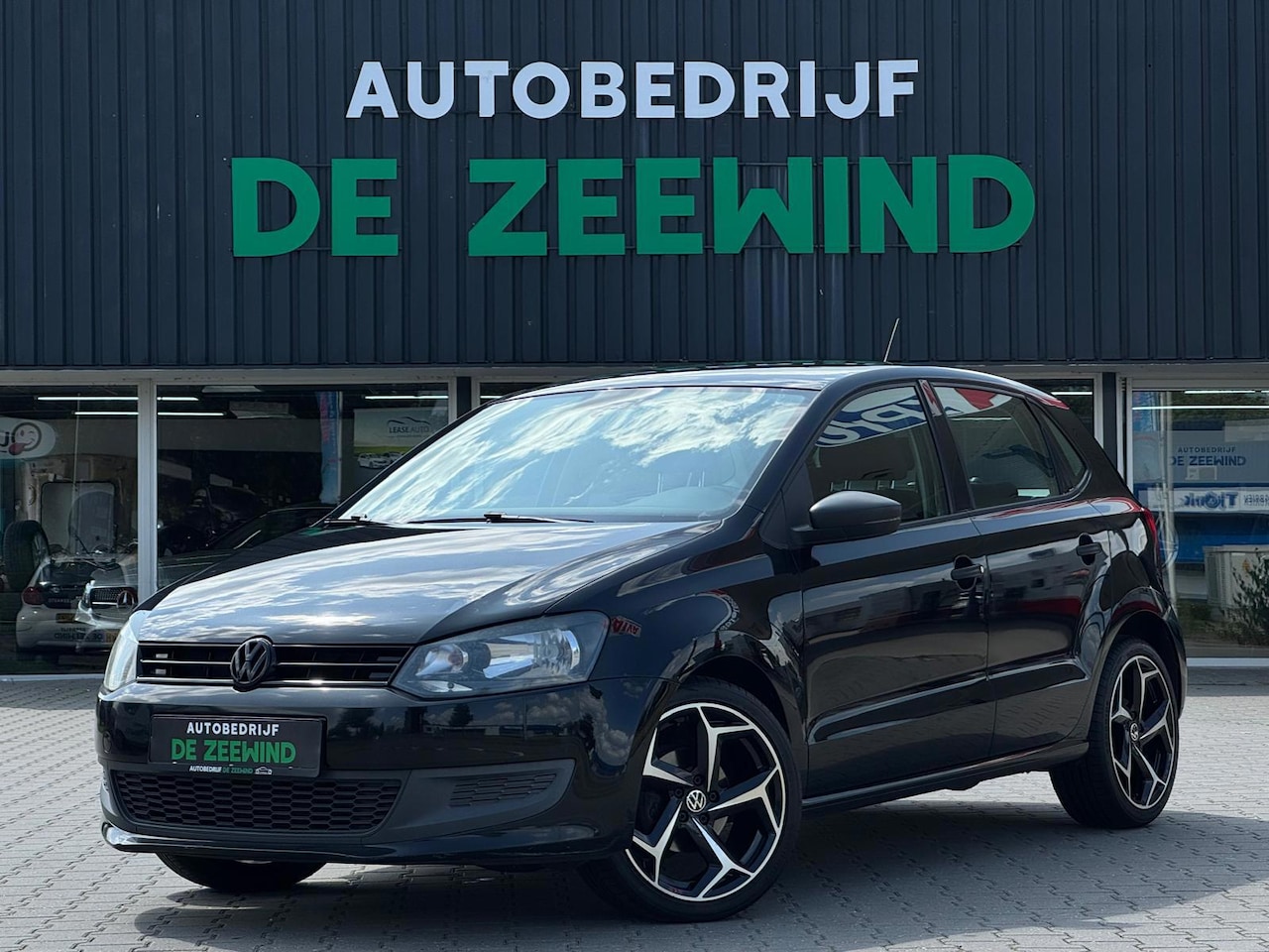 Volkswagen Polo - 1.2 Apple carplay|Nieuw APK - AutoWereld.nl