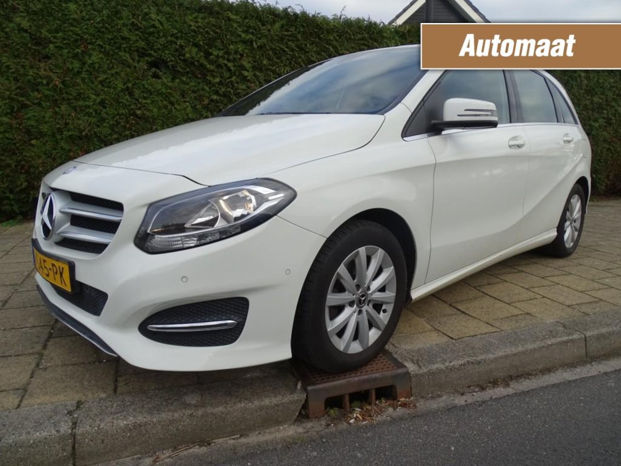 Mercedes-Benz B-klasse - 180 AMBITION-Blth-Clima-Navigatie-Pdc - AutoWereld.nl
