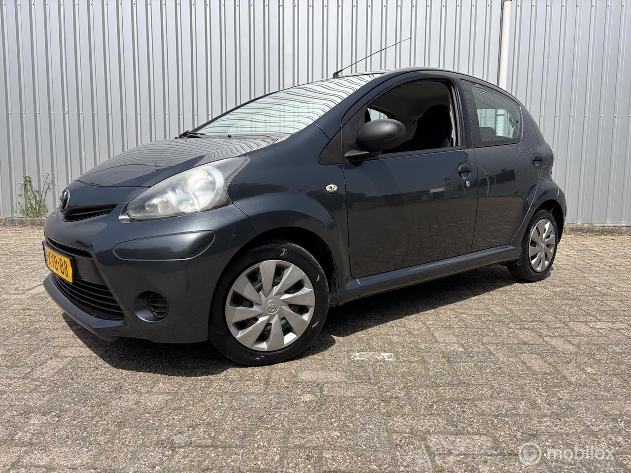 Toyota Aygo - 1.0 VVT-i Now 5 deurs Airco Nieuwe Apk - AutoWereld.nl