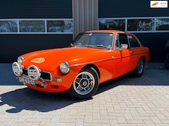 MG B type - 1.8 GT | Tulpenrally klaar
