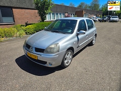 Renault Clio - 1.2-16V Excitement Airco Nap Boekjes