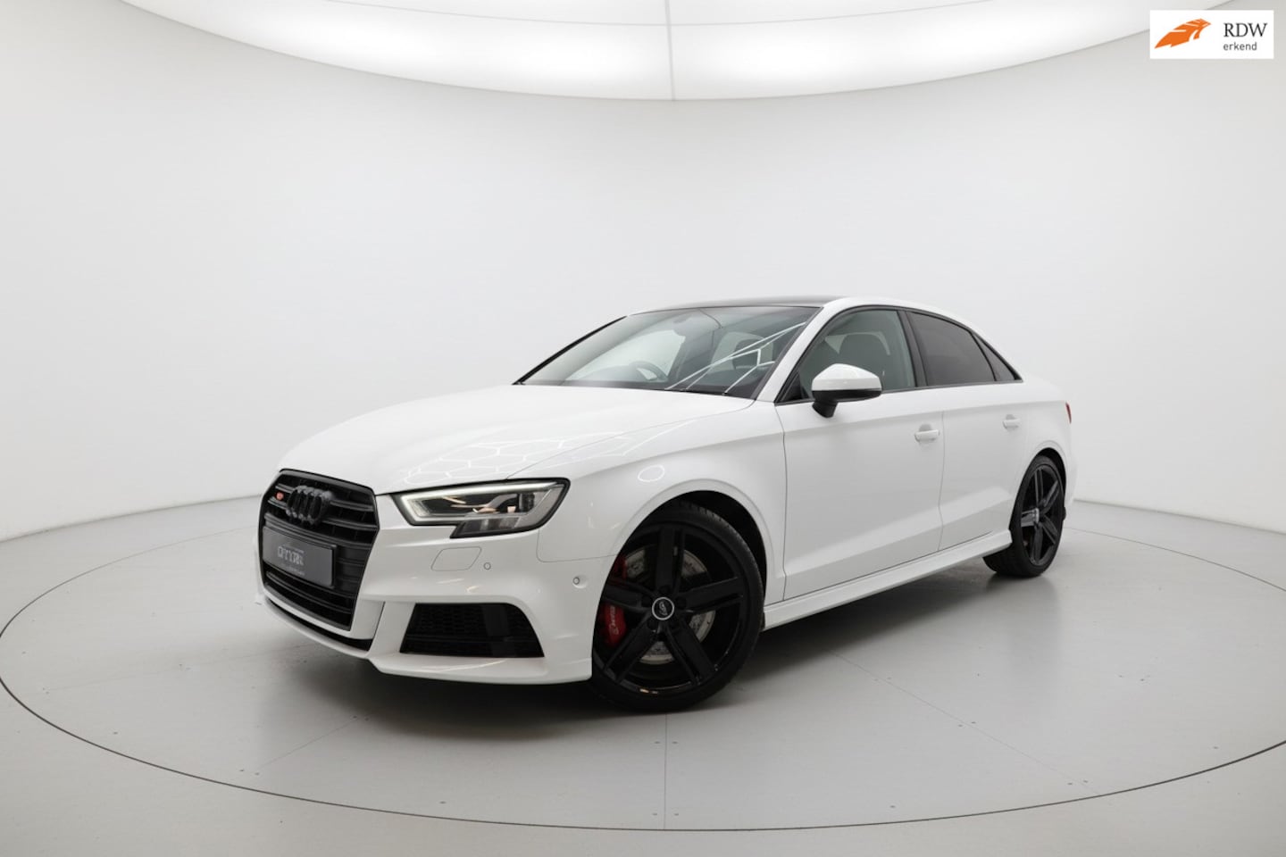 Audi A3 Limousine - 2.0 TFSI S3 quattro VIRTUAL KEYLES CAM B&O - AutoWereld.nl