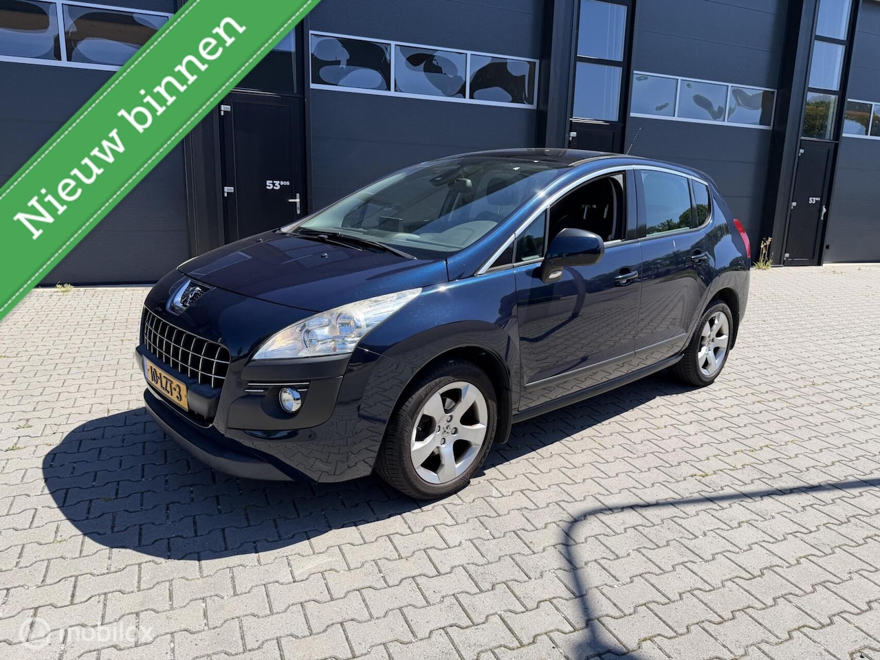 Peugeot 3008 - 1.6 VTi ST glazen dak - AutoWereld.nl