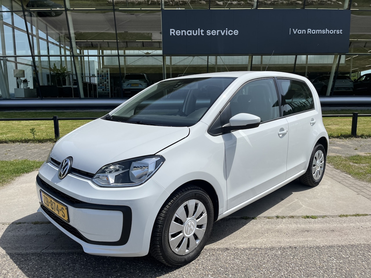 Volkswagen Up! - 1.0 BMT move up! / Airco / Bluetooth / - AutoWereld.nl