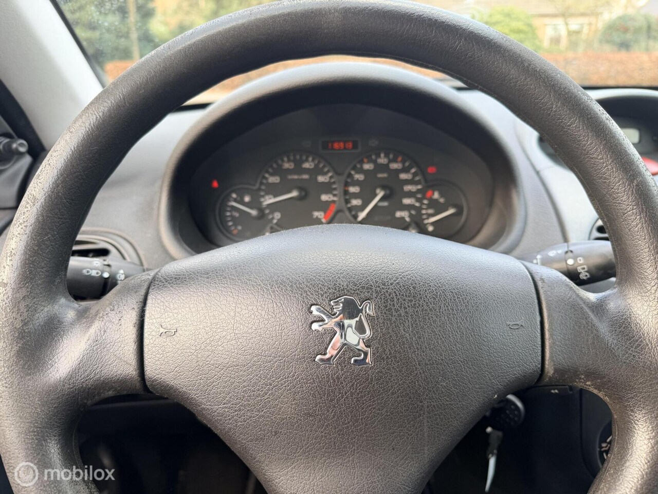Peugeot 206 - 1.4 Pop' Art Stuurbekrachtiging | 117.000 km | Nw distributie | Nw APK